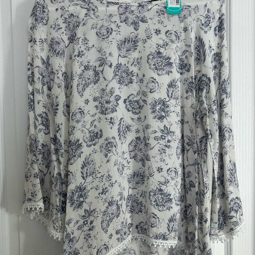 Papermoon Cream and Gray Boxy Blouse
